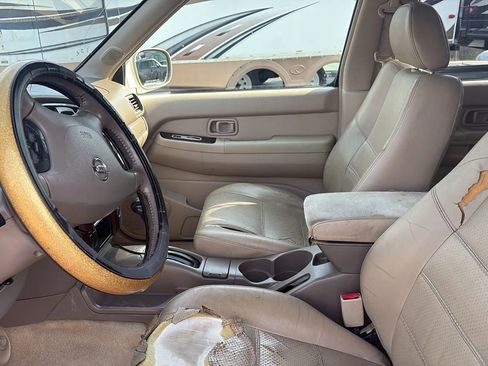 Used 2002 Nissan Pathfinder LE image 9
