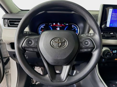 Used 2023 Toyota RAV4 XLE AWD/4WD image 13