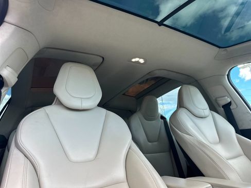 Used 2018 Tesla Model X 100D AWD/4WD image 16