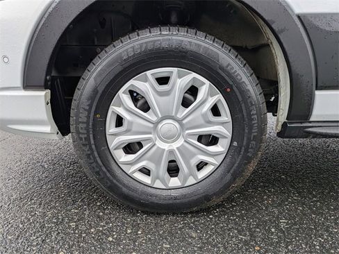 Used 2023 Ford Transit 350 XLT image 10