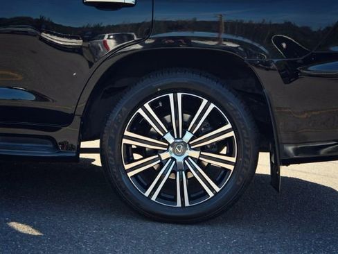 Used 2018 Lexus LX 570 4WD image 68