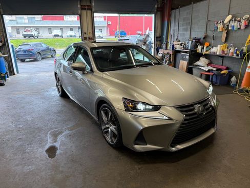 Used 2018 Lexus IS 300 AWD w/ Comfort Package image 3