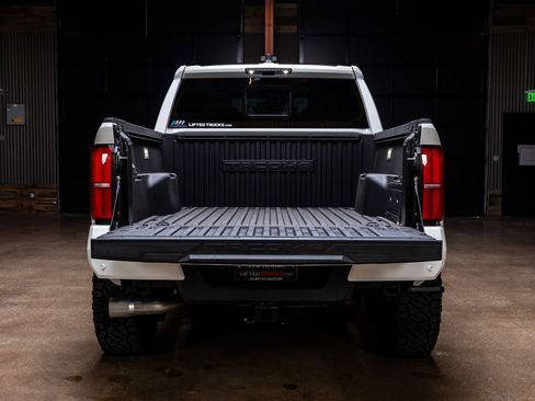 Used 2024 Toyota Tacoma TRD Sport w/ TRD Sport Upgrade Package AWD/4WD image 9