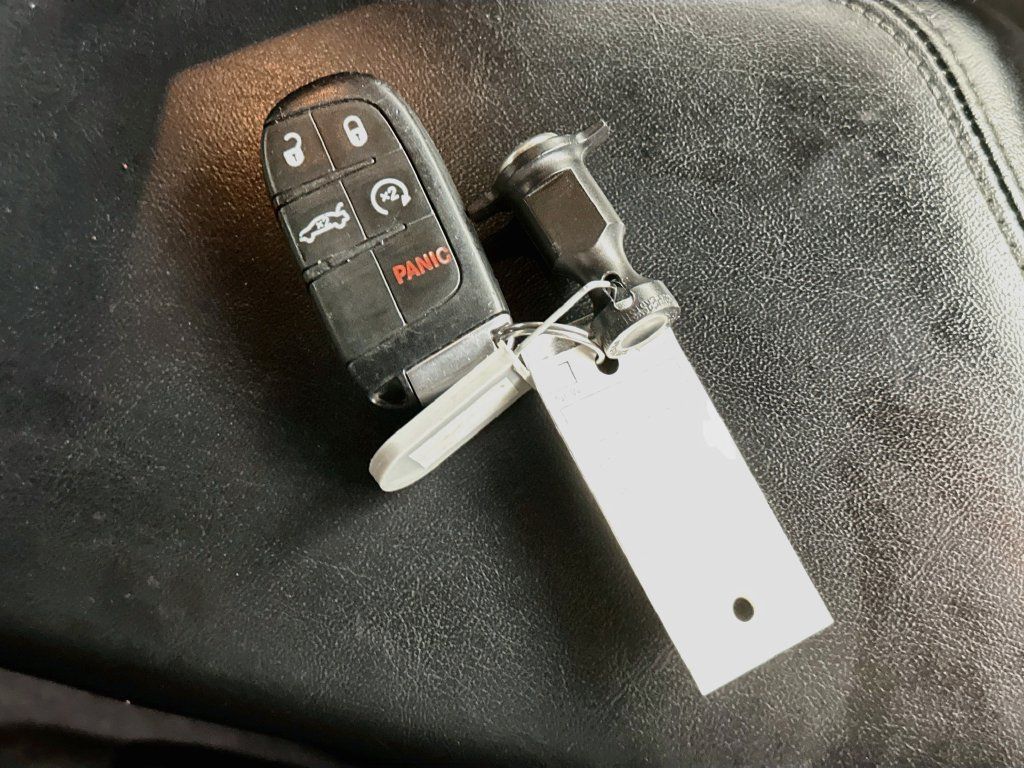 Used 2021 Dodge Challenger R/T RWD image 33