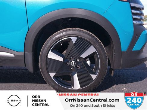 Certified 2025 Nissan Kicks SR w/ Illumination Package image 5