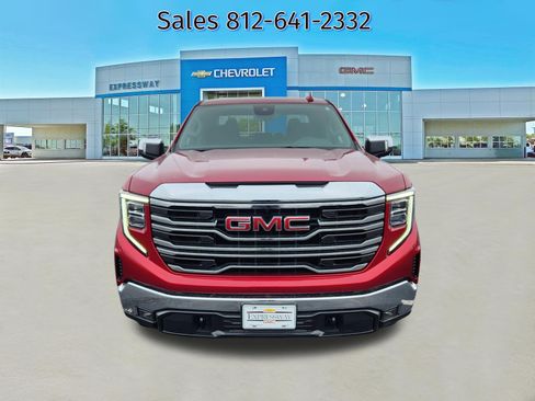 Used 2024 GMC Sierra 1500 SLT w/ SLT Premium Package image 2