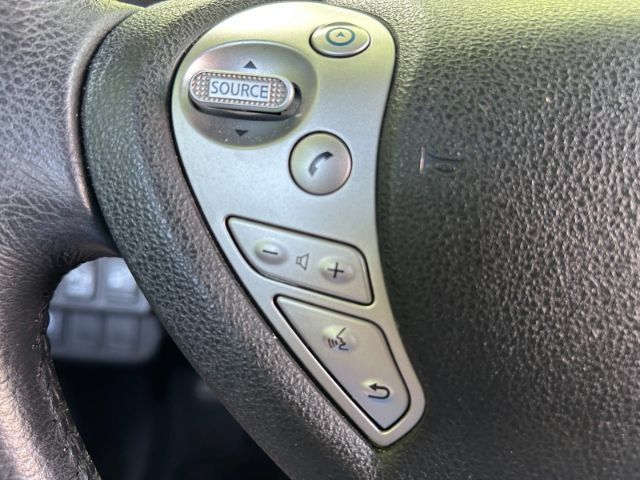 Used 2015 Nissan Leaf SL FWD image 18