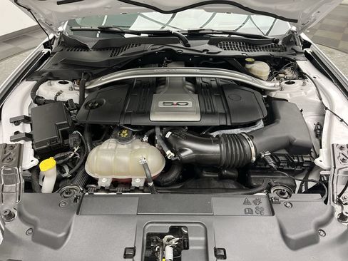 Certified 2019 Ford Mustang GT Premium w/ Equipment Group 401A RWD image 30