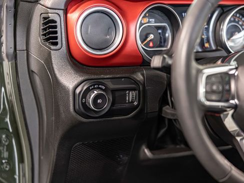 Used 2023 Jeep Wrangler Unlimited Rubicon w/ Dual Top Group AWD/4WD image 20