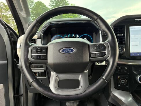 Used 2023 Ford F150 Lariat w/ Max Trailer Tow Package AWD/4WD image 17