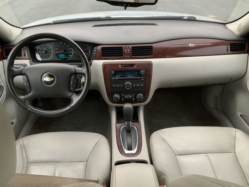 Used 2009 Chevrolet Impala LT image 38