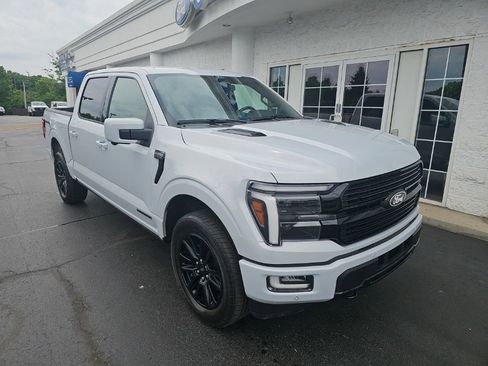 Used 2025 Ford F150 Platinum AWD/4WD image 2