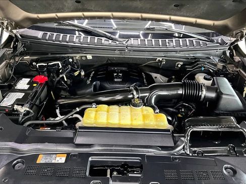 Used 2019 Lincoln Navigator Reserve AWD/4WD image 33