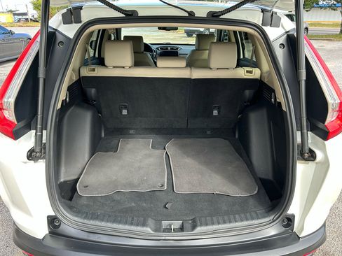 Used 2017 Honda CR-V Touring image 8