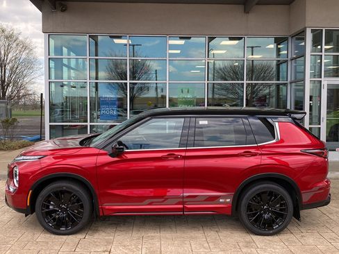 New 2026 Mitsubishi Outlander Ralliart image 4