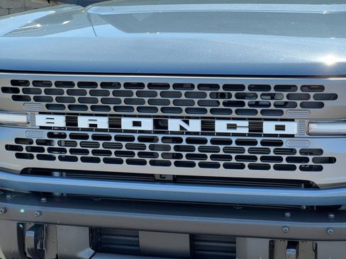 Used 2025 Ford Bronco Badlands w/ Sasquatch Package AWD/4WD image 34