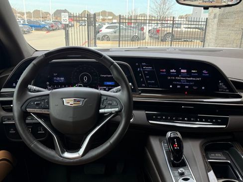 Used 2024 Cadillac Escalade ESV Sport w/ Touring Package image 6