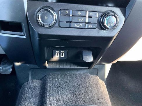 Used 2020 Ford F150 XLT image 16
