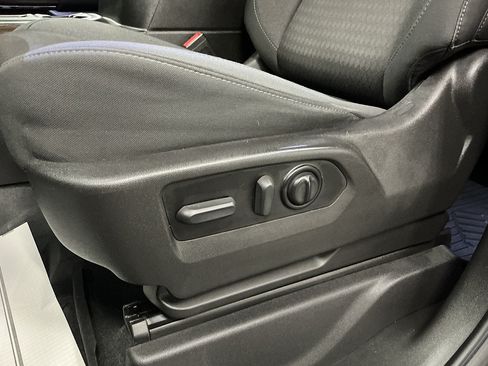 Used 2021 Chevrolet Silverado 1500 LT Trail Boss w/ Bed Protection Package AWD/4WD image 19