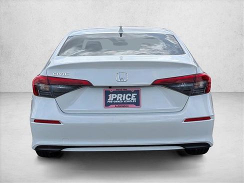 Used 2022 Honda Civic EX image 8