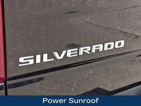 Used 2019 Chevrolet Silverado 1500 LTZ w/ LTZ Premium Package AWD/4WD image 32