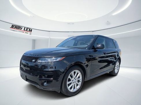 Used 2025 Land Rover Range Rover Sport SE AWD/4WD image 7