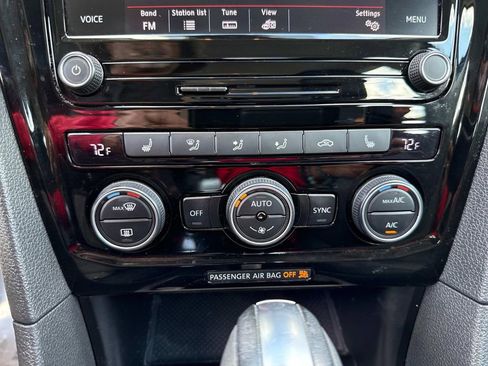 Used 2020 Volkswagen Passat 2.0T SEL image 31