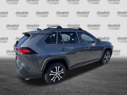 Used 2020 Toyota RAV4 LE AWD/4WD image 10