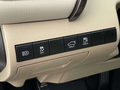 Used 2022 Toyota Camry LE image 20