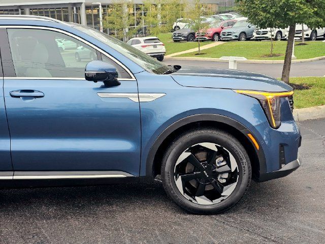 Used 2025 Kia Sorento SX Prestige AWD/4WD image 5