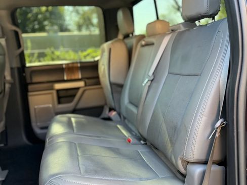Used 2018 Ford F150 Lariat RWD image 12