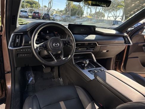 Used 2025 MAZDA CX-70 3.3 Turbo w/ Premium Plus Pkg image 36