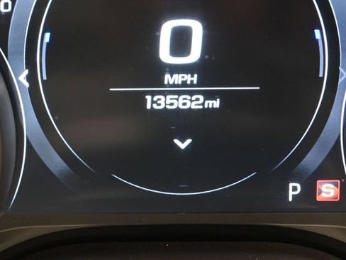 Used 2022 Chevrolet Camaro ZL1 RWD image 32
