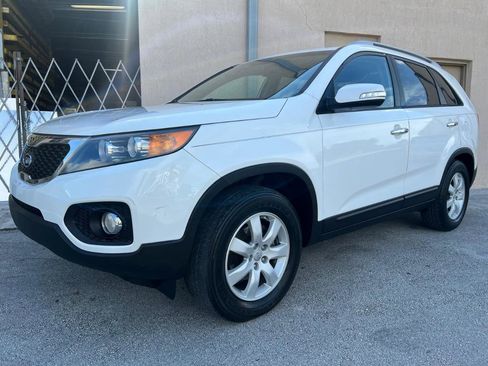 Used 2013 Kia Sorento LX w/ Convenience Pkg FWD image 13