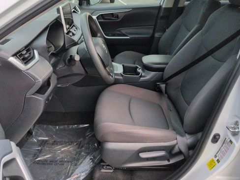 Certified 2025 Toyota RAV4 LE AWD/4WD image 8