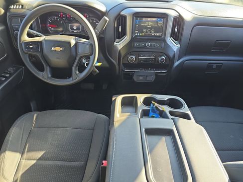 Used 2019 Chevrolet Silverado 1500 Custom w/ Custom Value Package image 13