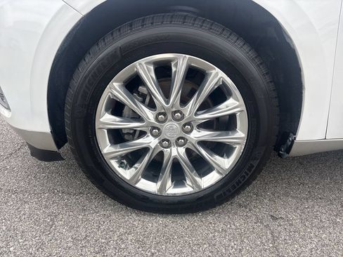 Used 2019 Buick Enclave Premium w/ Experience Buick Package AWD/4WD image 34