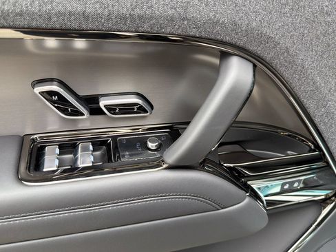 New 2026 Land Rover Range Rover Sport SE AWD/4WD image 14