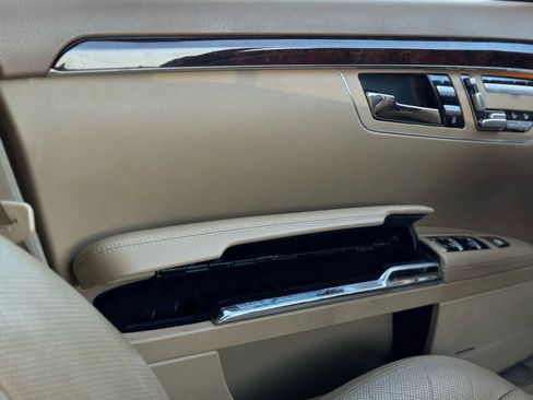 Used 2012 Mercedes-Benz S 550 S 550 4MATIC Sedan 4D image 36