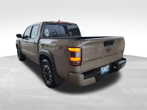 Used 2022 Nissan Frontier Pro-X RWD image 5