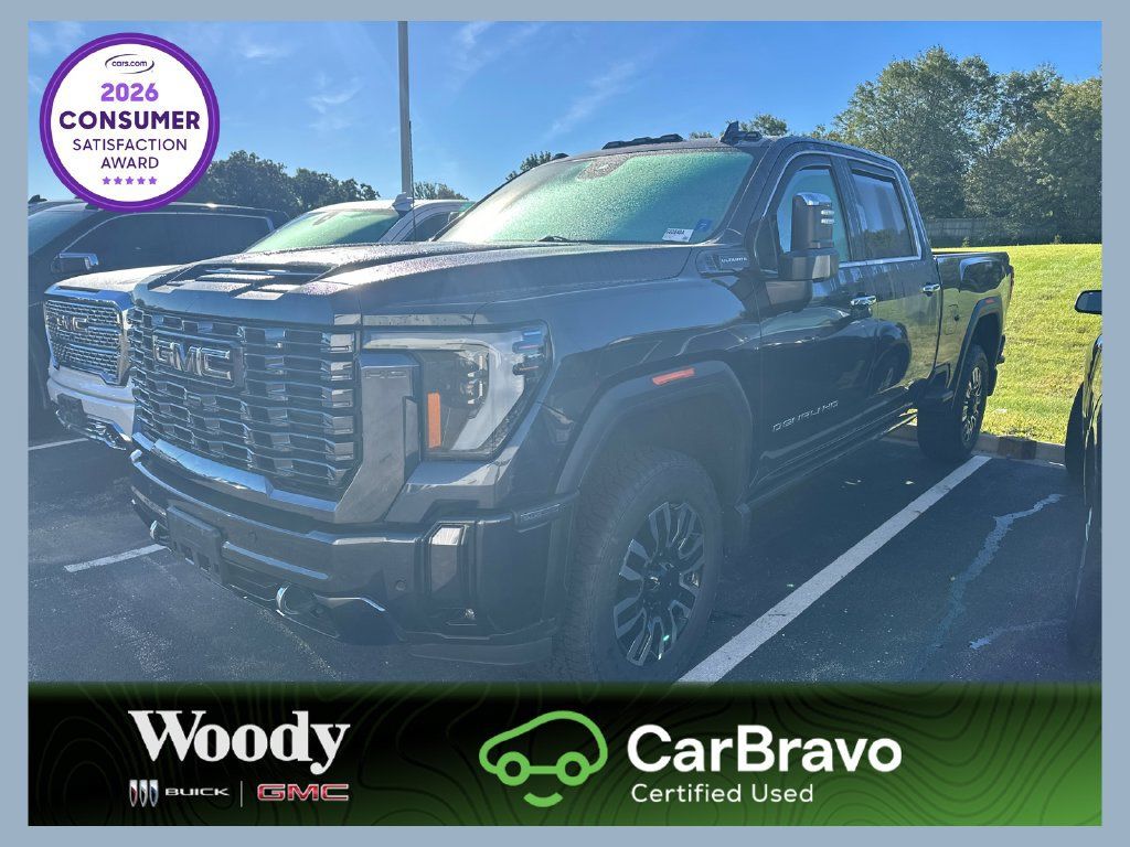 Used 2024 GMC Sierra 3500 Denali Ultimate AWD/4WD image 1
