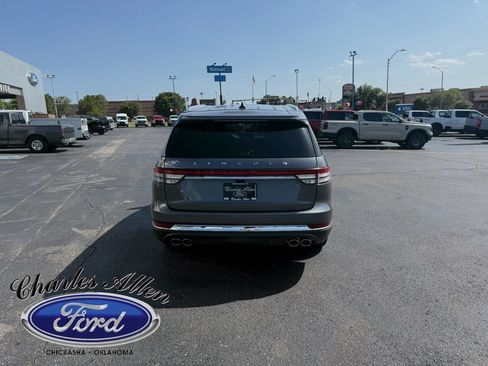 Used 2024 Lincoln Aviator Reserve w/ Equipment Group 201A AWD/4WD image 4