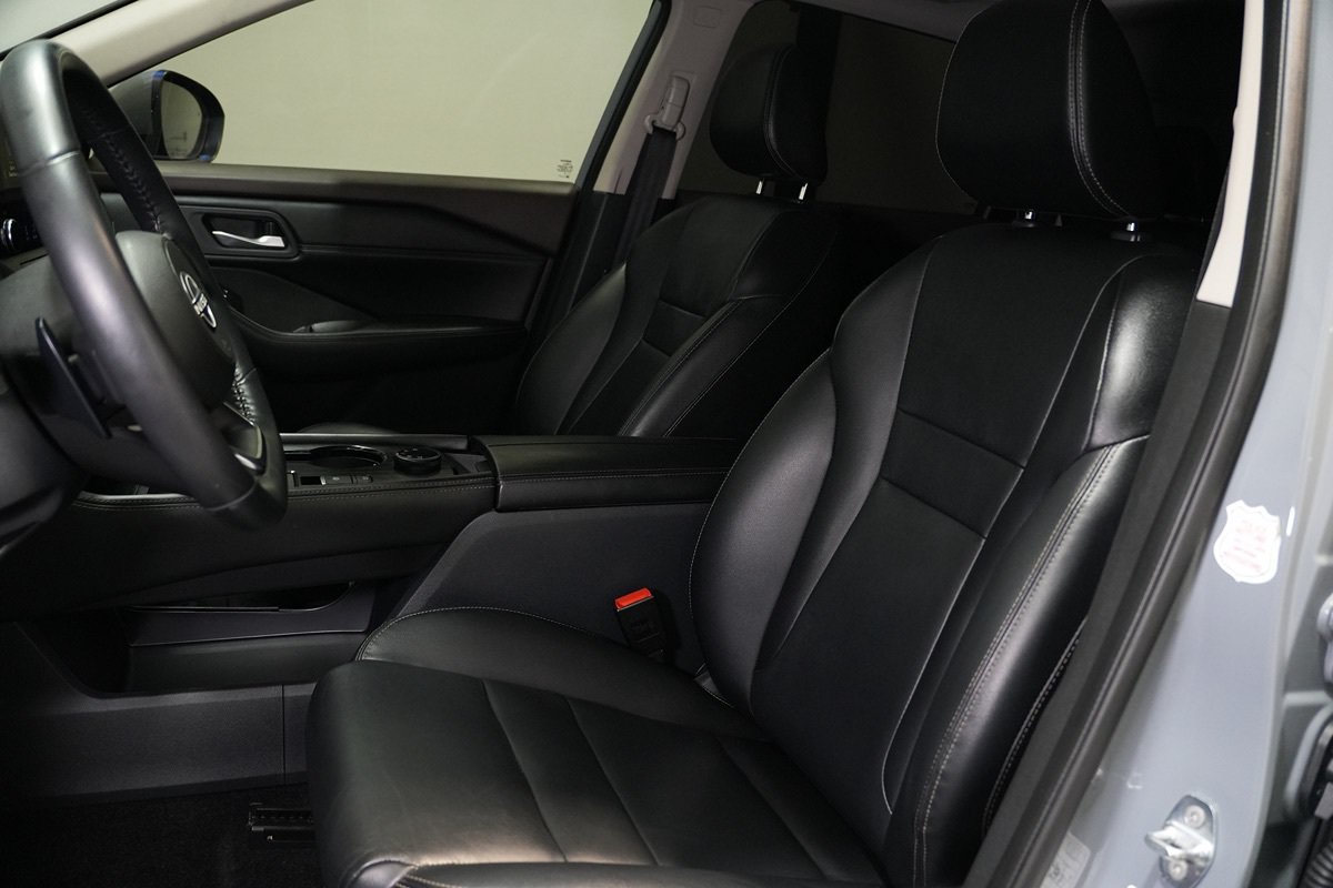 Used 2023 Nissan Rogue SL w/ SL Premium Package AWD/4WD image 12