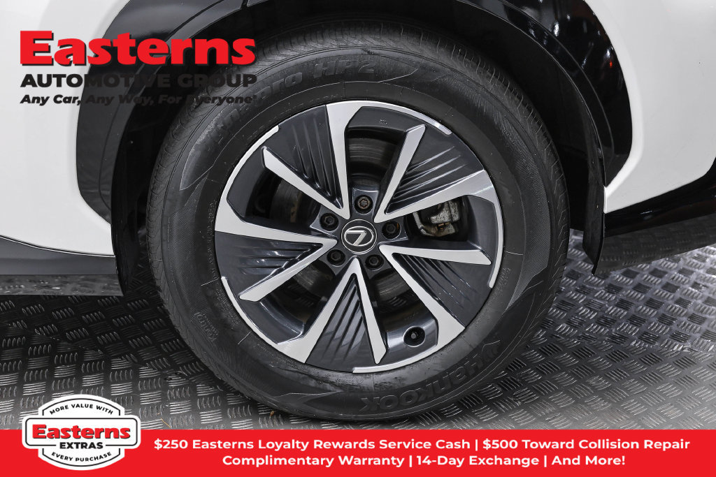 Used 2024 Lexus RZ 300e Premium w/ Accessory Package (Z1) FWD image 9