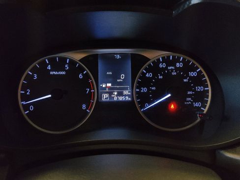 Used 2021 Nissan Versa S w/ Trunk Package image 23