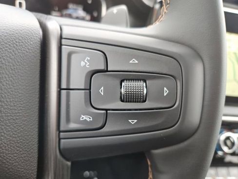 New 2026 GMC Sierra 1500 AT4 w/ AT4 Premium Package AWD/4WD image 32