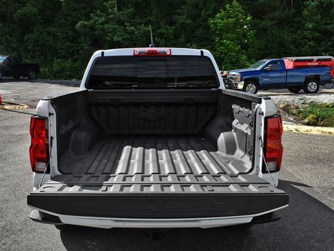 Used 2025 Chevrolet Colorado LT w/ Advanced Trailering Package RWD image 8
