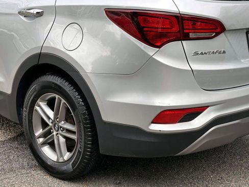 Used 2017 Hyundai Santa Fe Sport FWD image 11