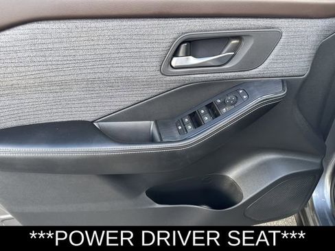 Used 2023 Nissan Rogue SV AWD/4WD image 9