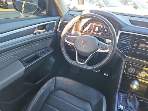 Used 2022 Volkswagen Atlas SEL Premium image 10